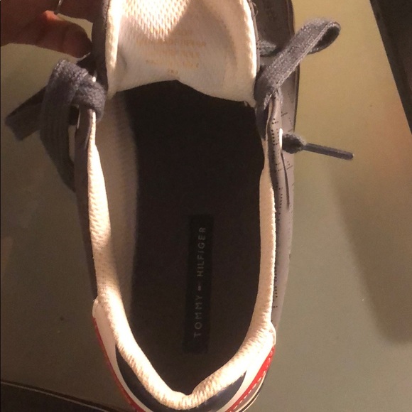 Shoes - Picture 4 of 5